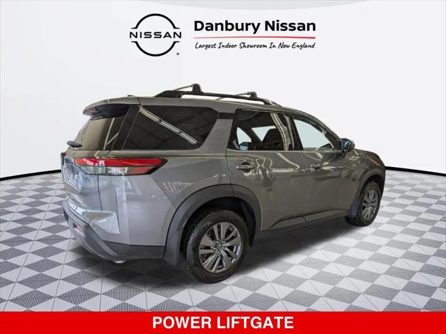 2025 Nissan Pathfinder SV 4WD