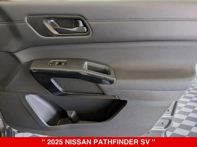2025 Nissan Pathfinder SV 4WD