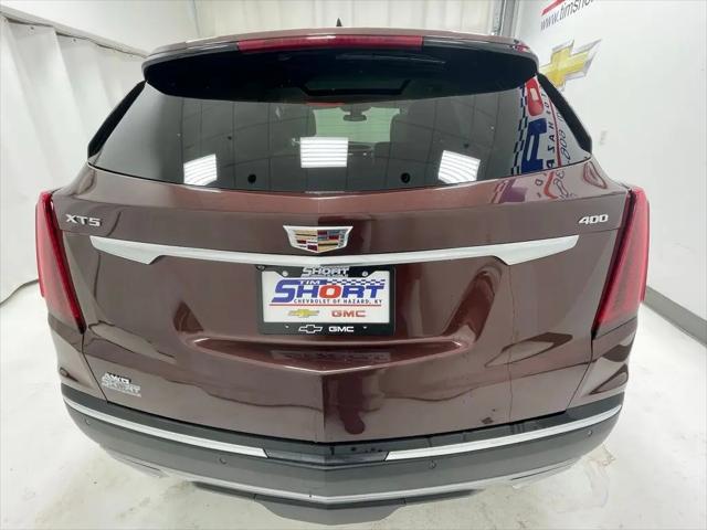 2022 Cadillac XT5 Premium Luxury