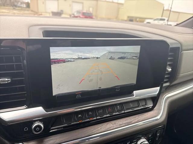 2024 GMC Sierra 1500 4WD Crew Cab Short Box SLT
