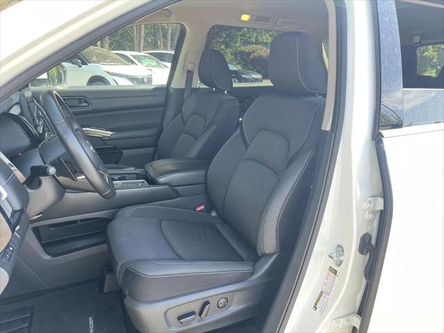 2024 Nissan Pathfinder SV FWD