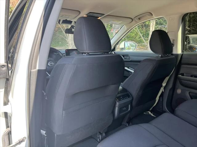 2024 Nissan Pathfinder SV FWD