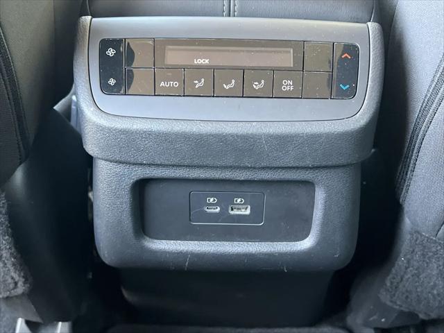 2024 Nissan Pathfinder SV FWD