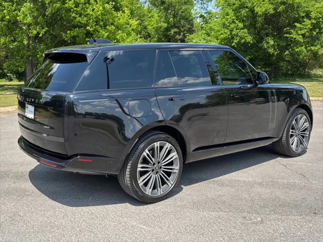 2024 Land Rover Range Rover P530 SE