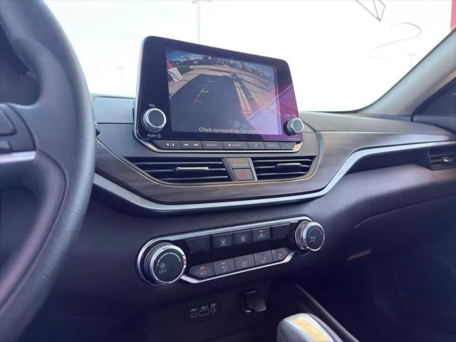 2025 Nissan Altima SV FWD