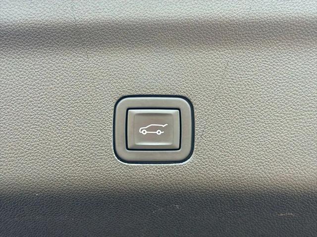 2024 GMC Yukon 4WD Denali