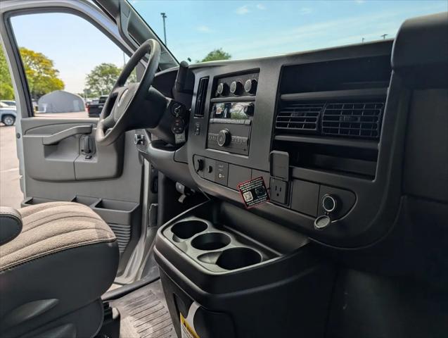 2026 Chevrolet Express Cargo Van 2500 Regular Wheelbase, WT, RWD