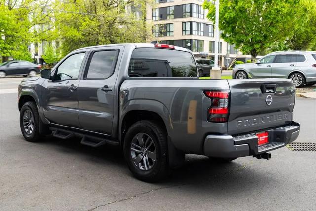 2025 Nissan Frontier Crew Cab SV 4x4