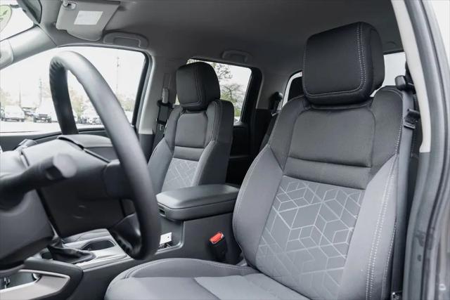 2025 Nissan Frontier Crew Cab SV 4x4