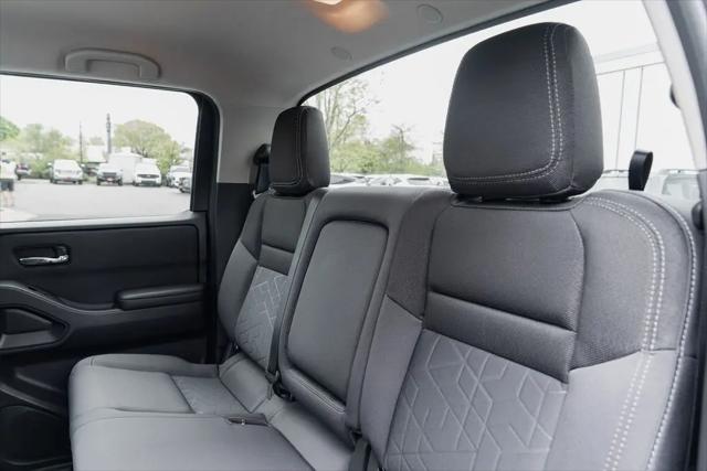 2025 Nissan Frontier Crew Cab SV 4x4