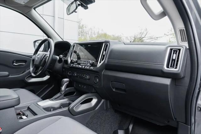 2025 Nissan Frontier Crew Cab SV 4x4