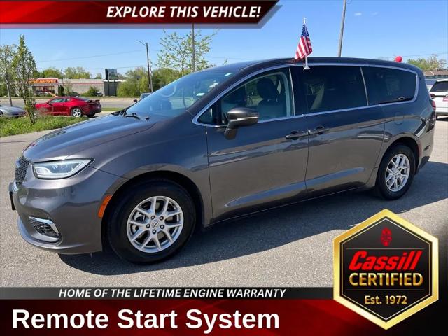 2023 Chrysler Pacifica Touring L for sale in Cedar Rapids, IA