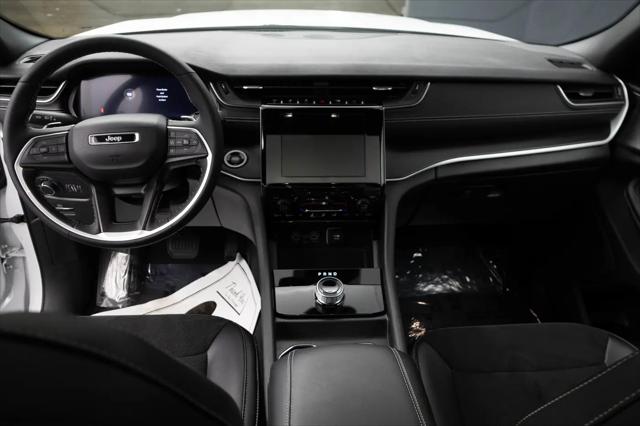 2023 Jeep Grand Cherokee L Altitude 4x4