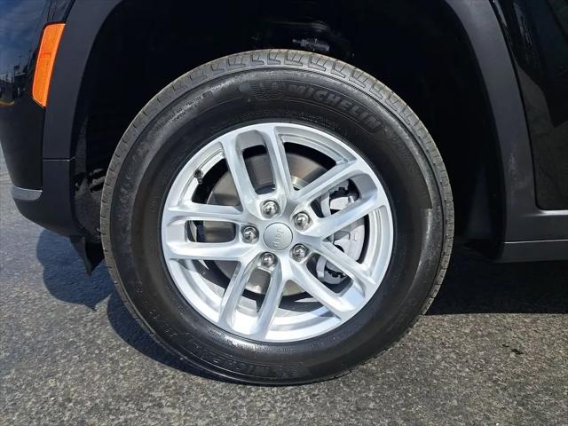 2026 Jeep Grand Cherokee L Altitude 4x4
