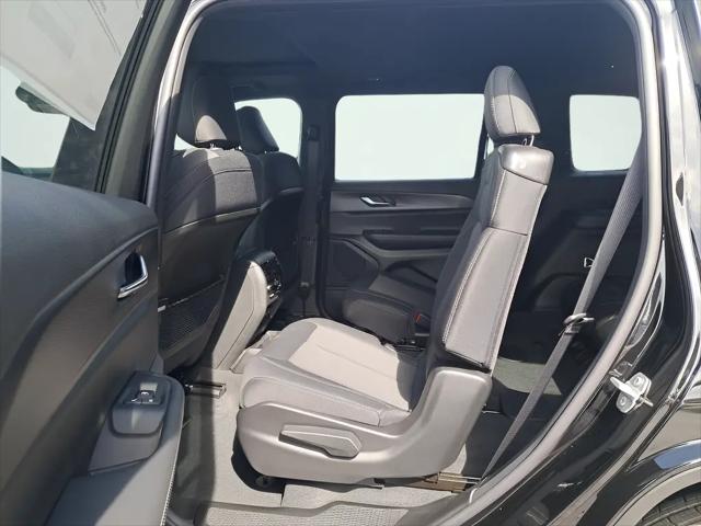 2026 Jeep Grand Cherokee L Altitude 4x4