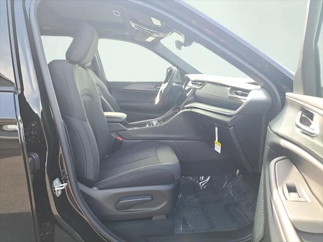 2026 Jeep Grand Cherokee L Altitude 4x4