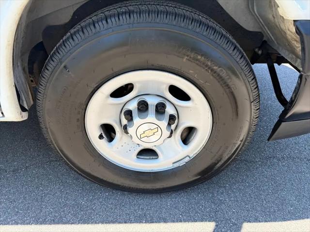 2020 Chevrolet Express Cargo Van RWD 2500 Regular Wheelbase WT