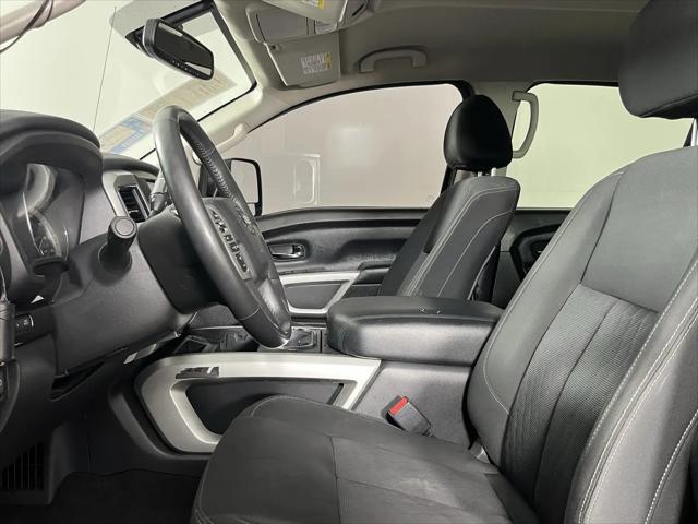 2018 Nissan Titan XD SV Gas