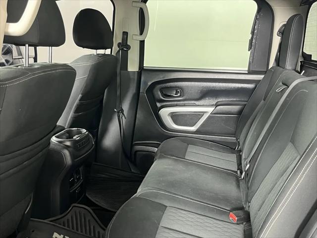 2018 Nissan Titan XD SV Gas