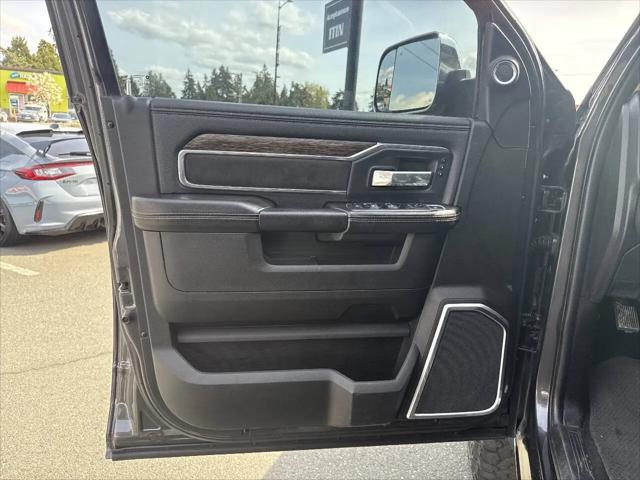 2021 Ram 3500 Laramie Crew Cab 4x4 8' Box