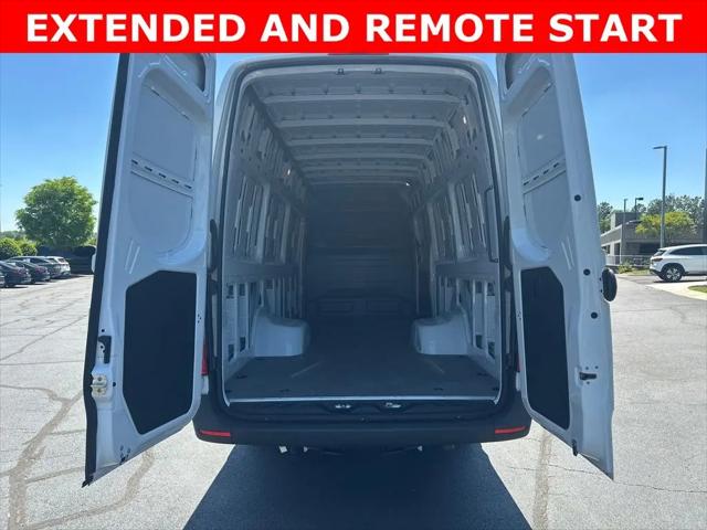 2025 Mercedes-Benz Sprinter Cargo Van High Roof 4-Cyl Diesel HO