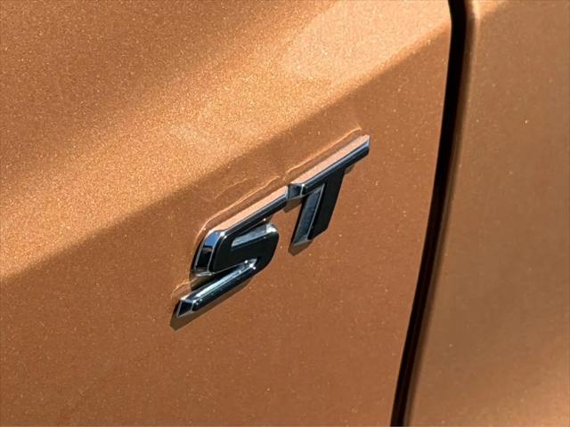 2024 Buick NV Sport Touring FWD
