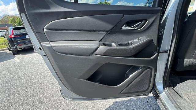 2023 Chevrolet Traverse AWD LT Cloth
