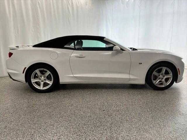 2020 Chevrolet Camaro RWD Convertible 1LT