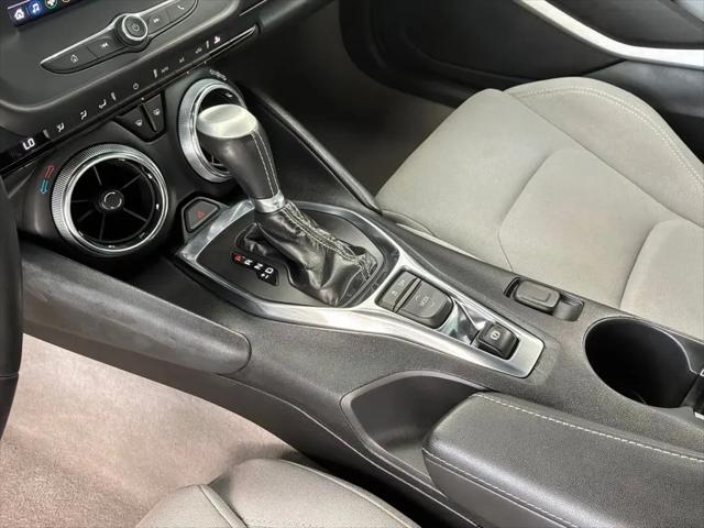 2020 Chevrolet Camaro RWD Convertible 1LT