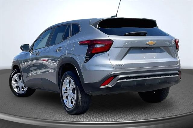 2025 Chevrolet Trax FWD LS