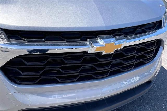 2025 Chevrolet Trax FWD LS