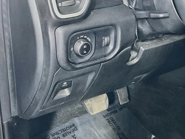 2023 Ram 1500 Big Horn Crew Cab 4x4 5'7" Box