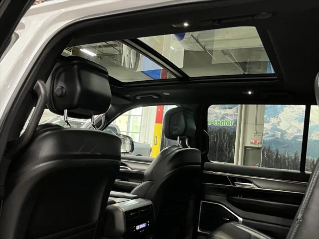 2024 Jeep Wagoneer Series II Carbide