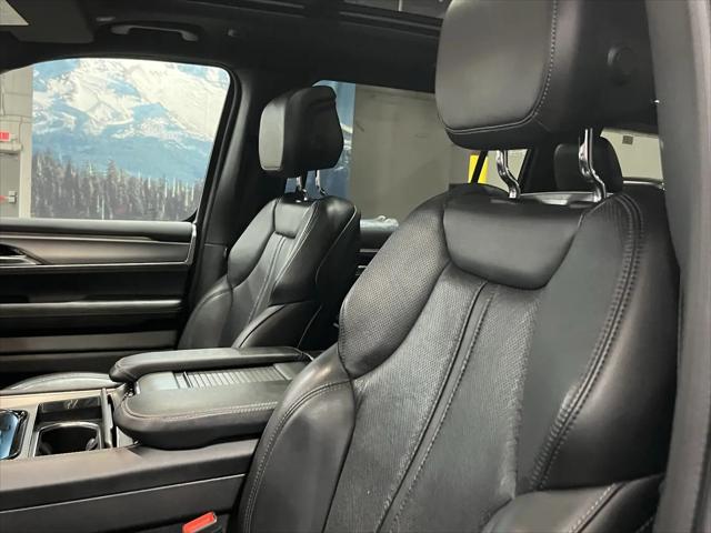 2024 Jeep Wagoneer Series II Carbide