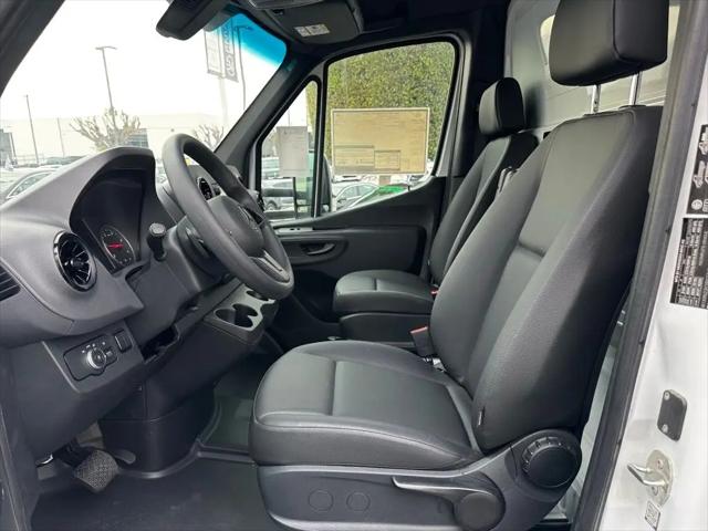 2024 Mercedes-Benz Sprinter 4500 Chassis Standard Roof 4-Cyl Diesel HO