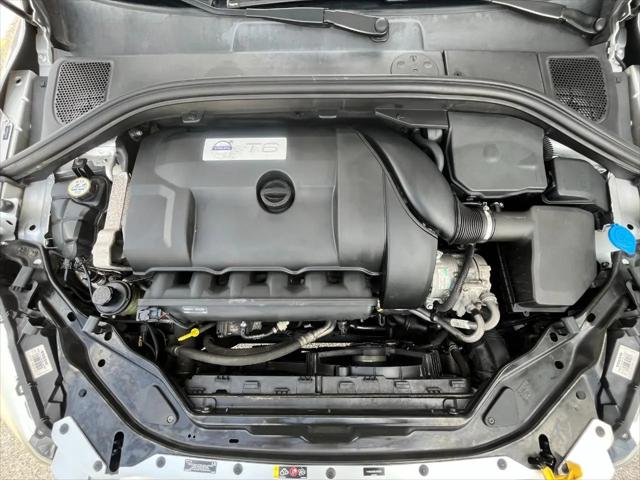 2014 Volvo XC60 T6 R-Design Premier Plus
