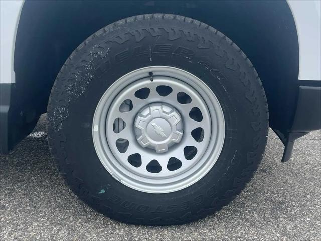 2026 Chevrolet Silverado 1500 4WD Regular Cab Long Bed WT