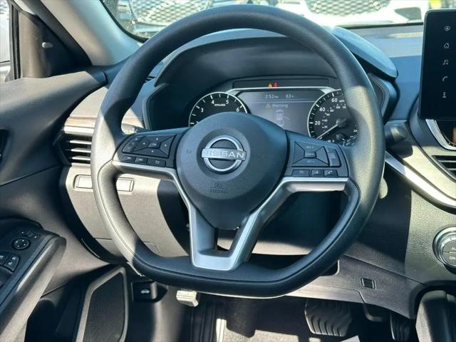 2026 Nissan Altima SV FWD