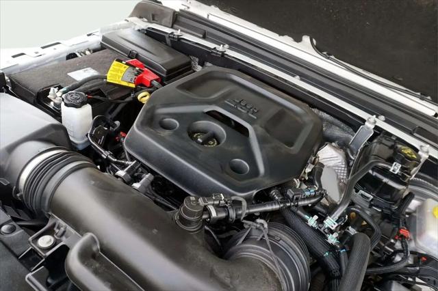 2025 Jeep Wrangler 4-Door Summit 4x4