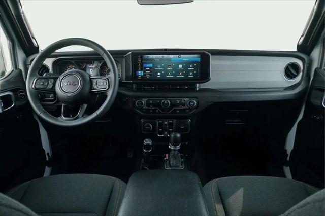 2025 Jeep Wrangler 4-Door Summit 4x4