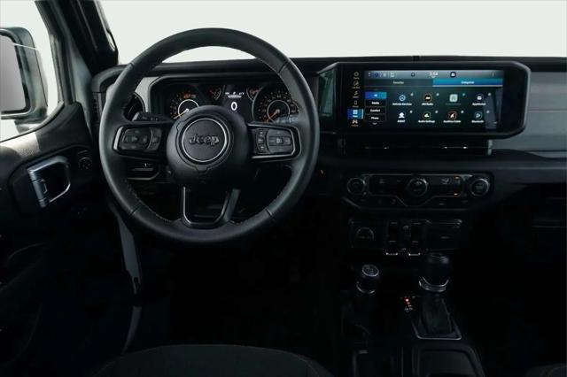 2025 Jeep Wrangler 4-Door Summit 4x4