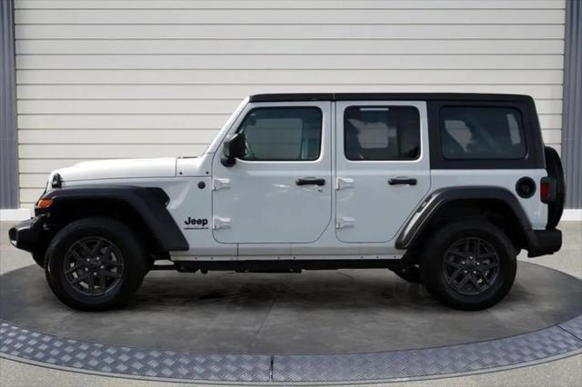 2025 Jeep Wrangler 4-Door Summit 4x4