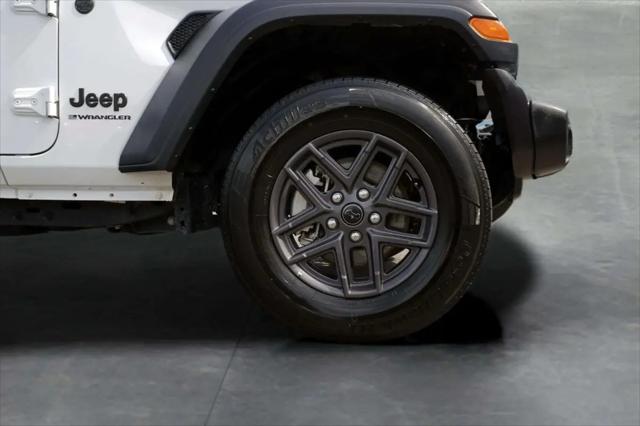 2025 Jeep Wrangler 4-Door Summit 4x4