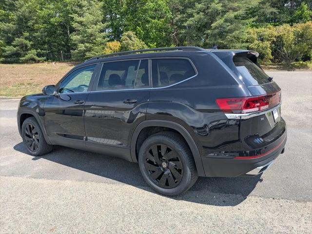 2026 Volkswagen Atlas SE with Technology