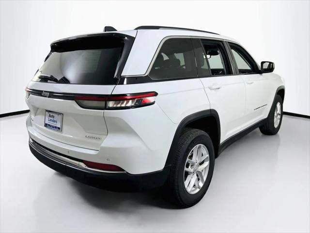 2023 Jeep Grand Cherokee Laredo 4x4