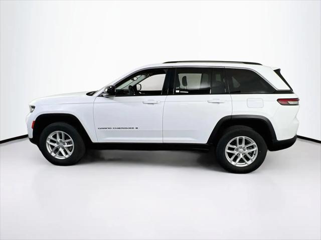 2023 Jeep Grand Cherokee Laredo 4x4