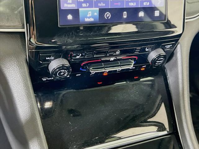 2023 Jeep Grand Cherokee Laredo 4x4