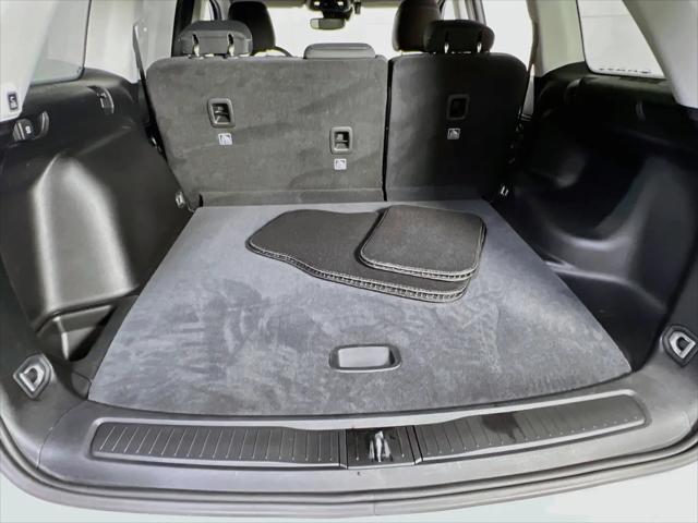 2023 Jeep Grand Cherokee Laredo 4x4
