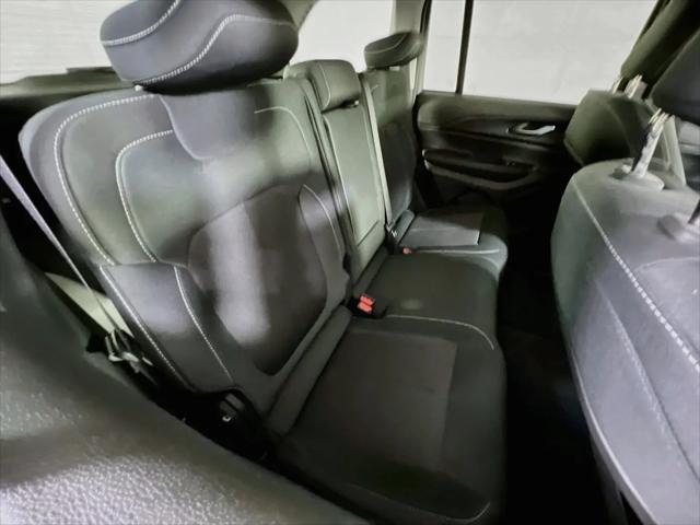 2023 Jeep Grand Cherokee Laredo 4x4