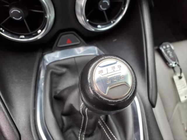 2023 Chevrolet Camaro RWD Convertible 2LT